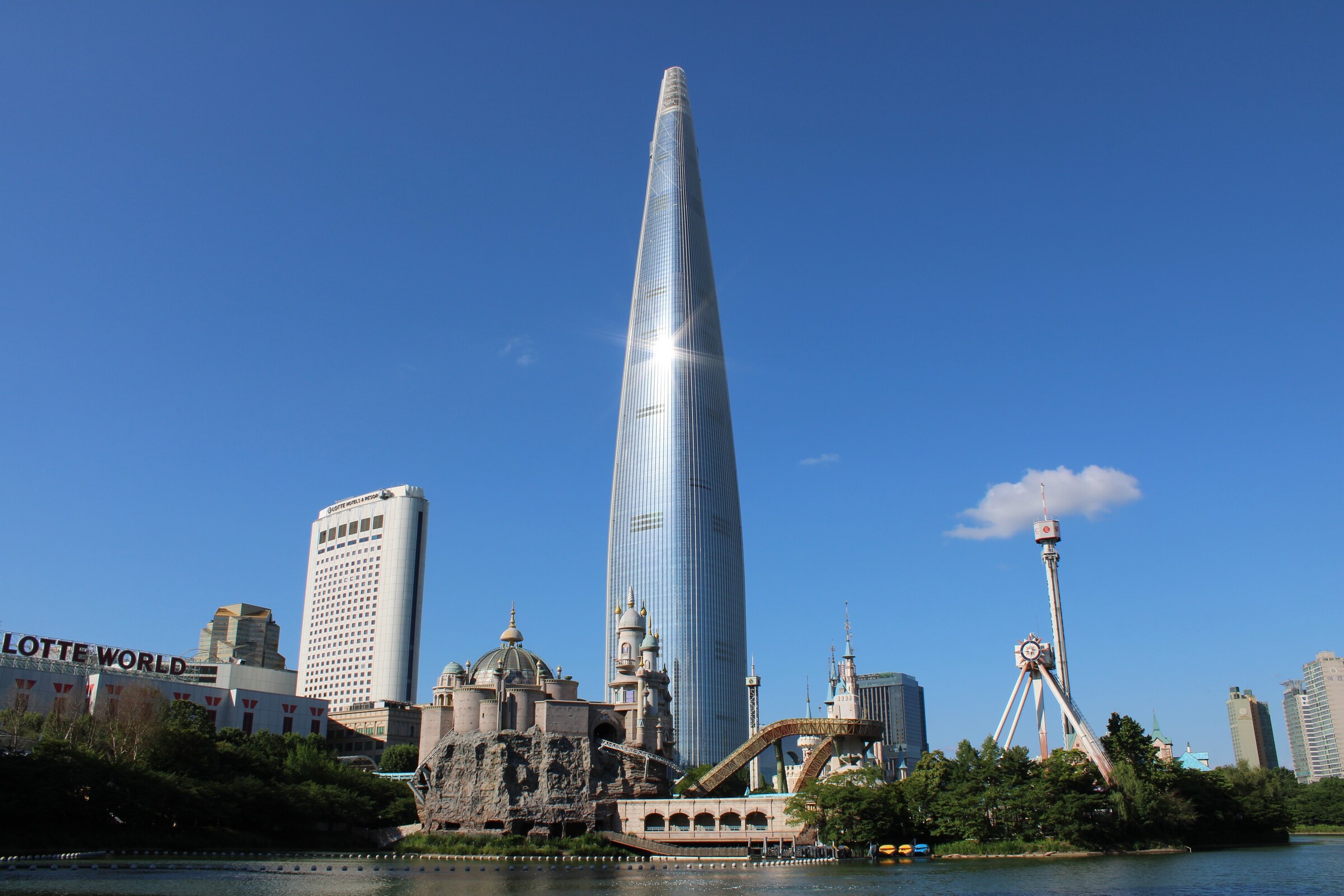 Sleek modern landmark of Lotte World Tower